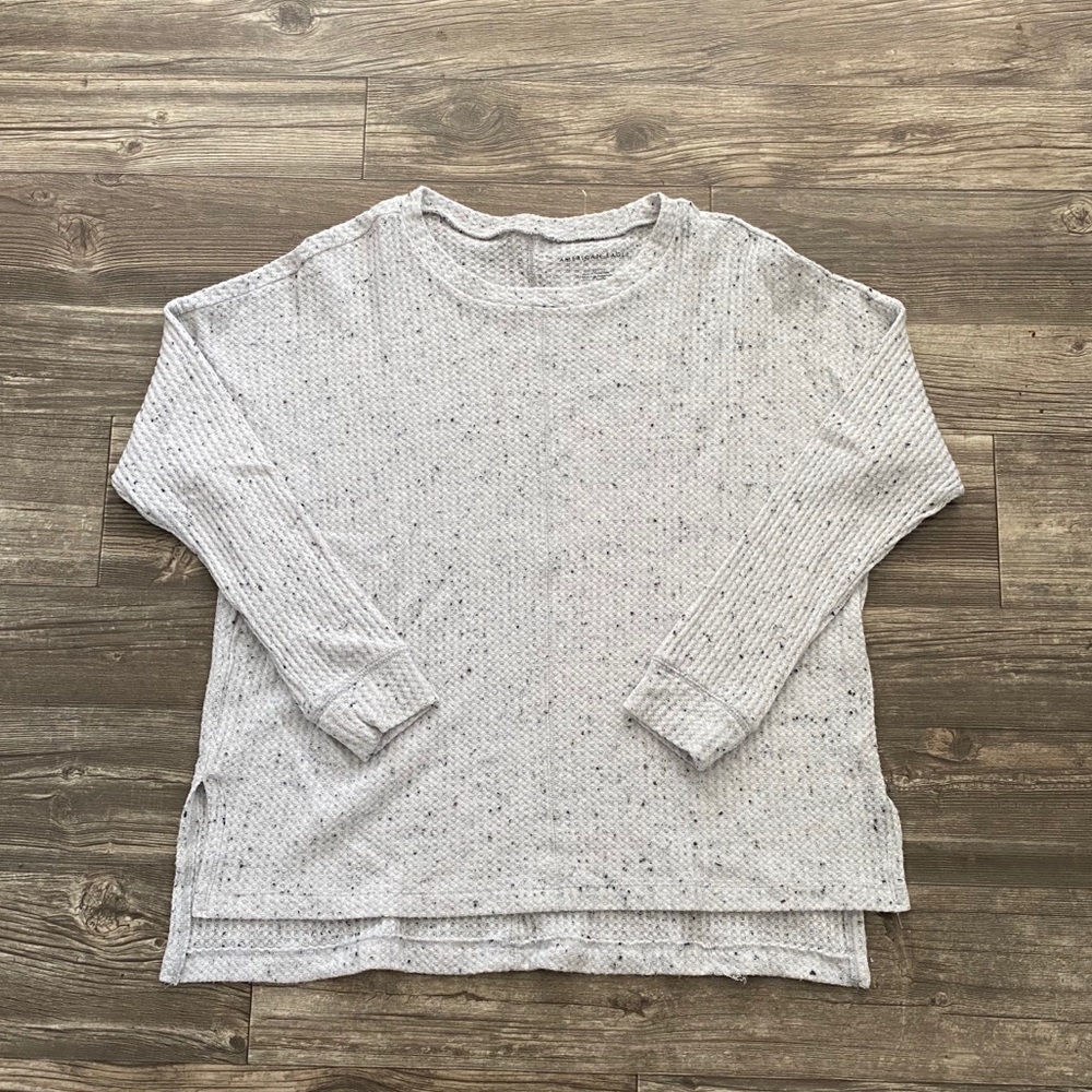 American Eagle long sleeved white sweater